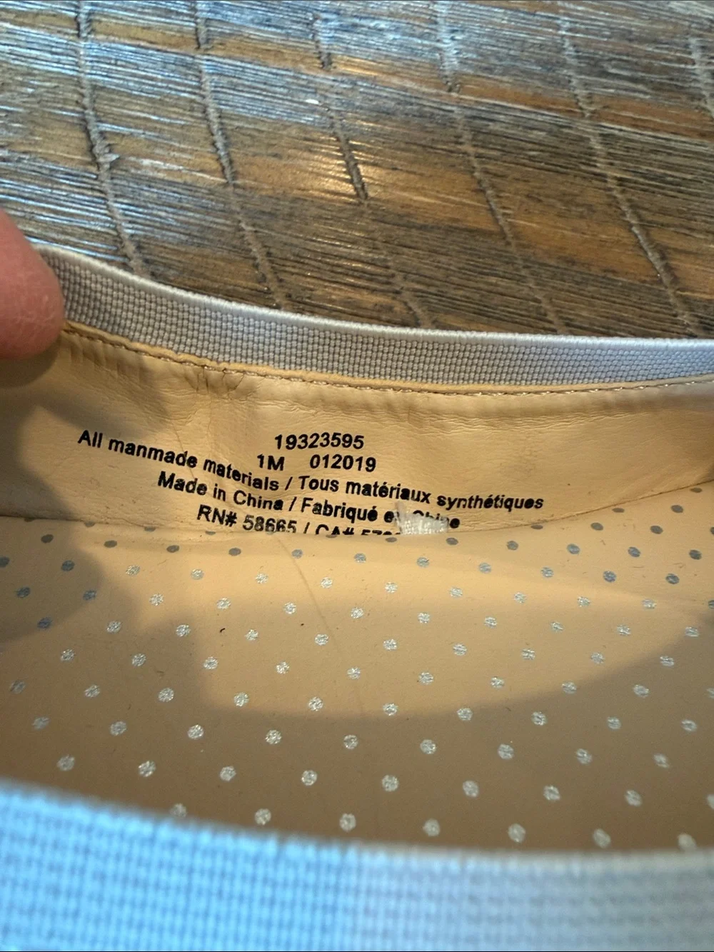 Girls dress shoes size 1 Harper Canyon Metallic Silver
